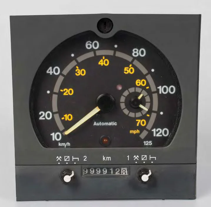 8400 analogue tachograph family variants