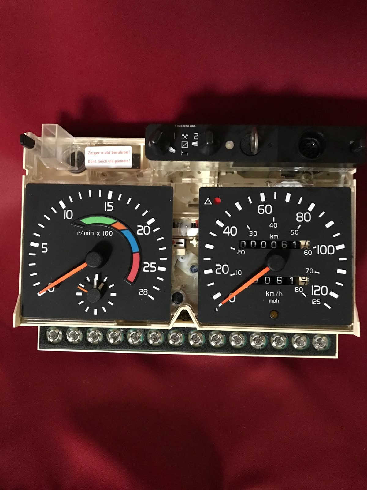 Reconditioned Volvo EGK100 2800 RPM tachograph